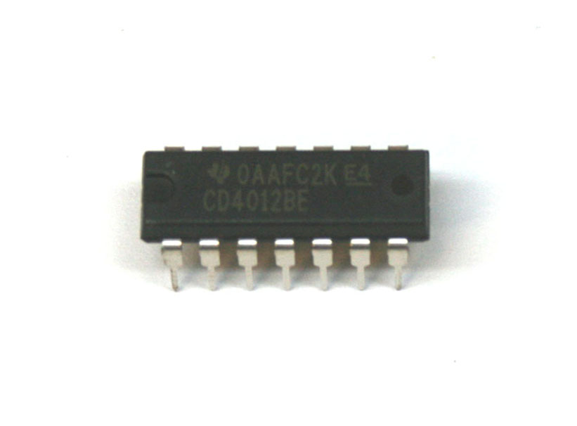 IC, 4012 dual 4-input NAND gate