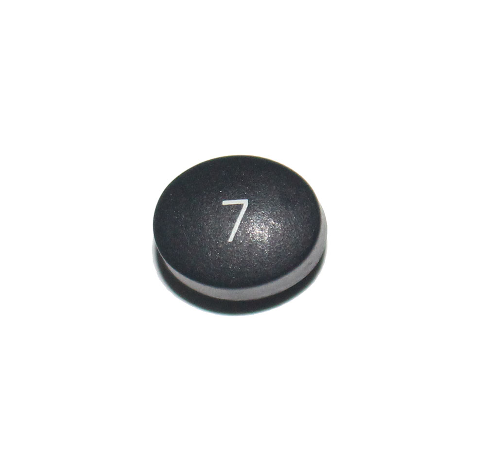 Button, black, with numeral '7', E-mu