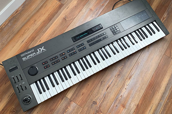 Roland JX-10