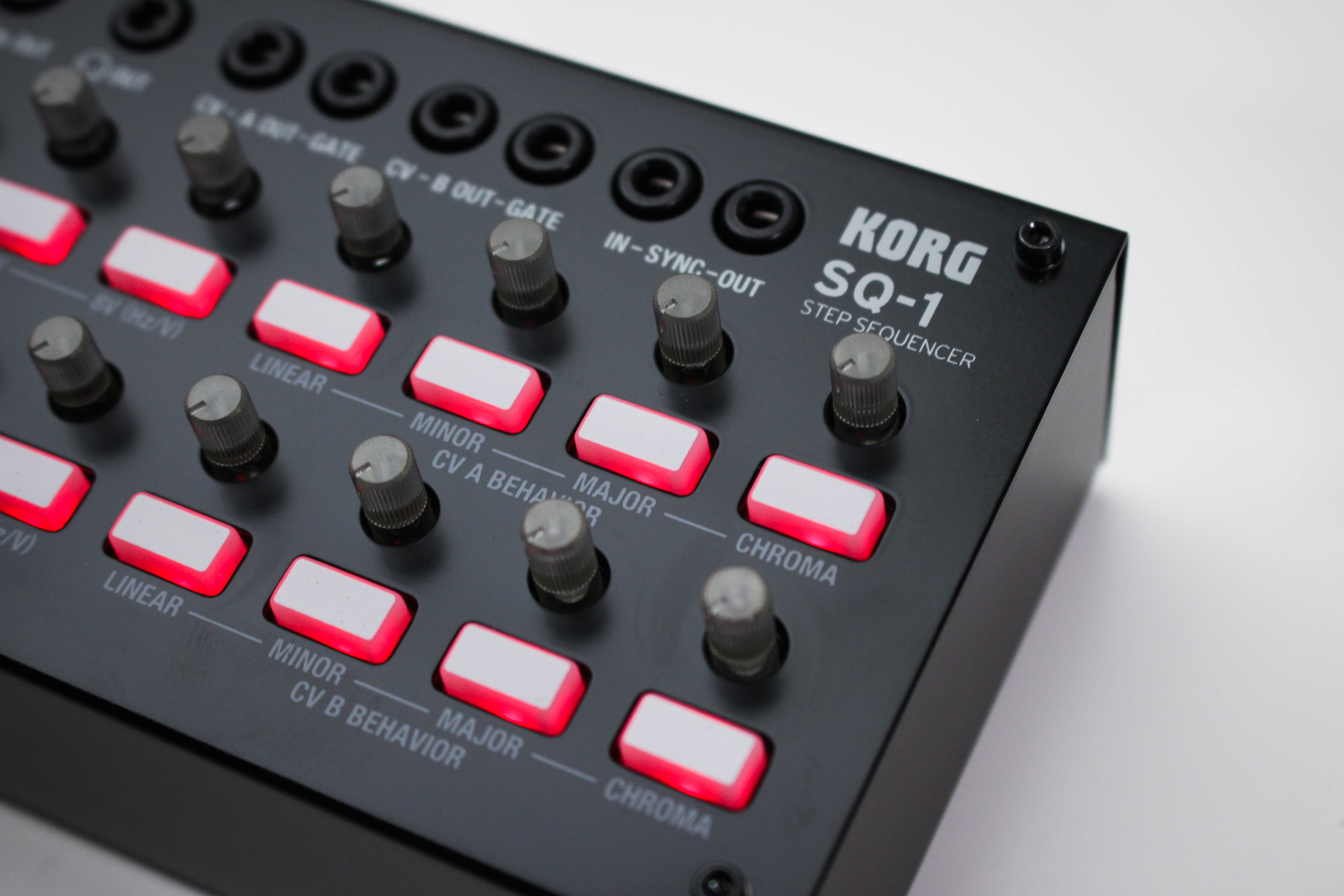 Korg SQ-1 sequencer - Syntaur