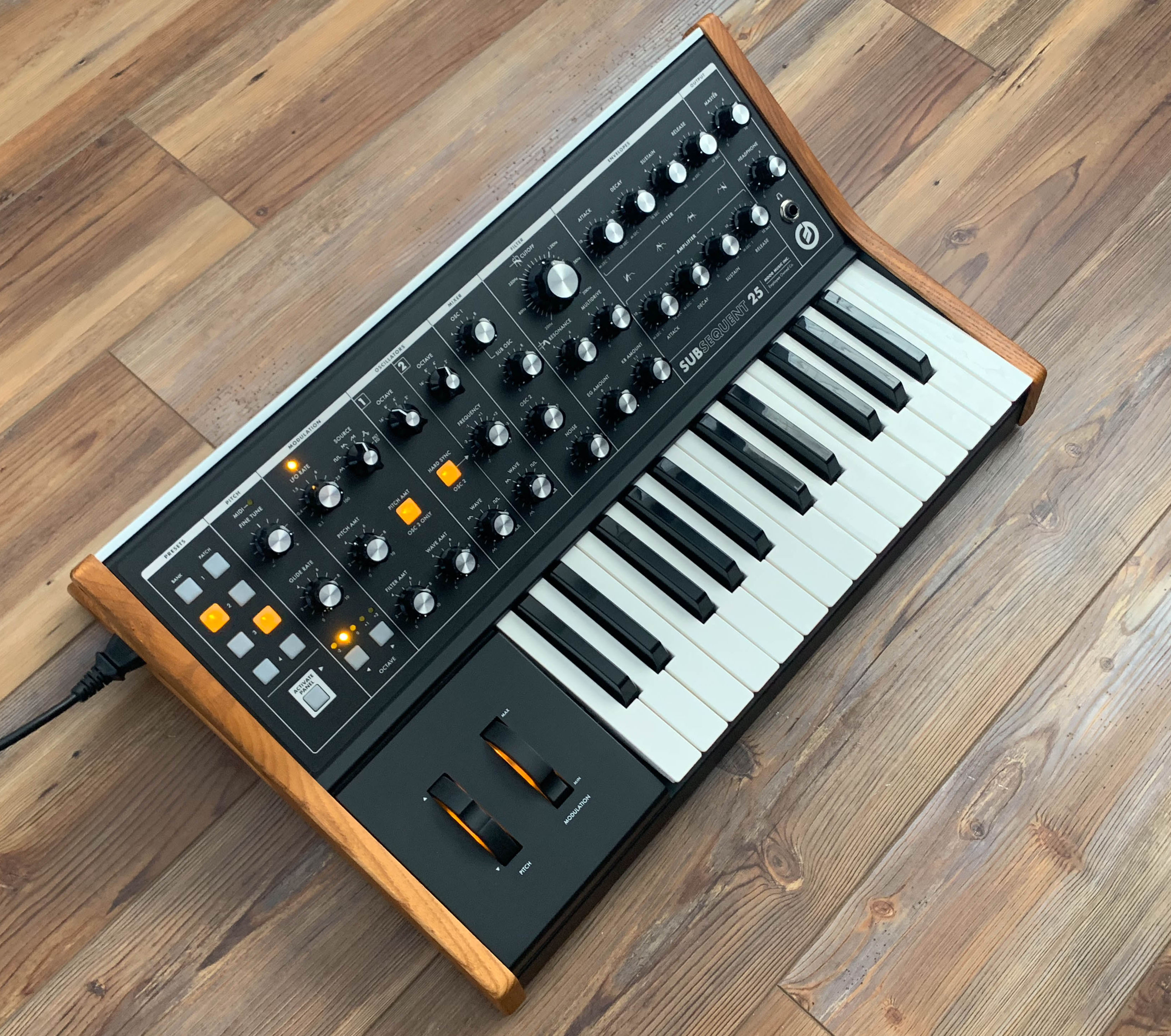 Moog Subsequent 25 - Syntaur Moog Subsequent 25 - Syntaur