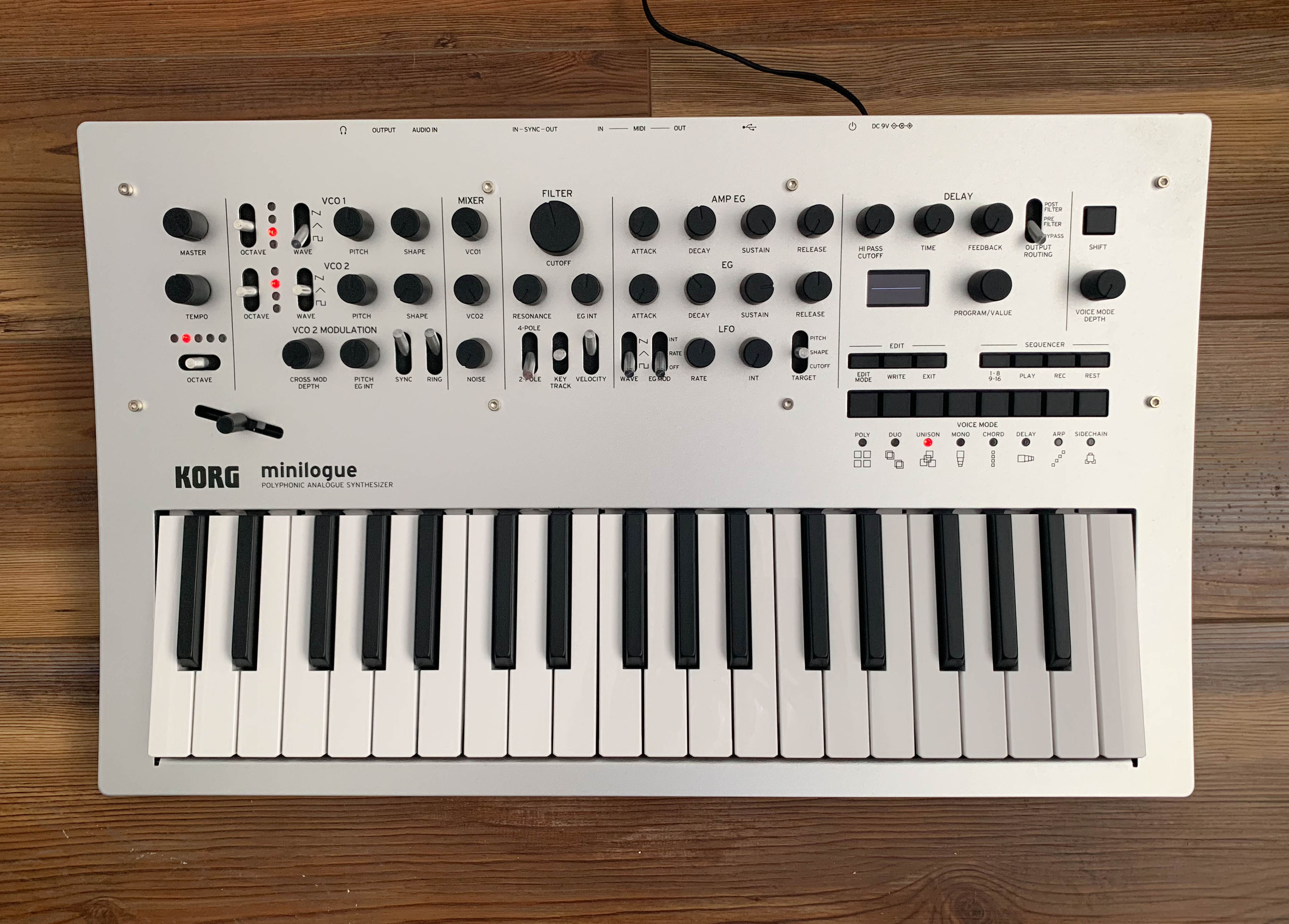 minilogue Silver シルバー-