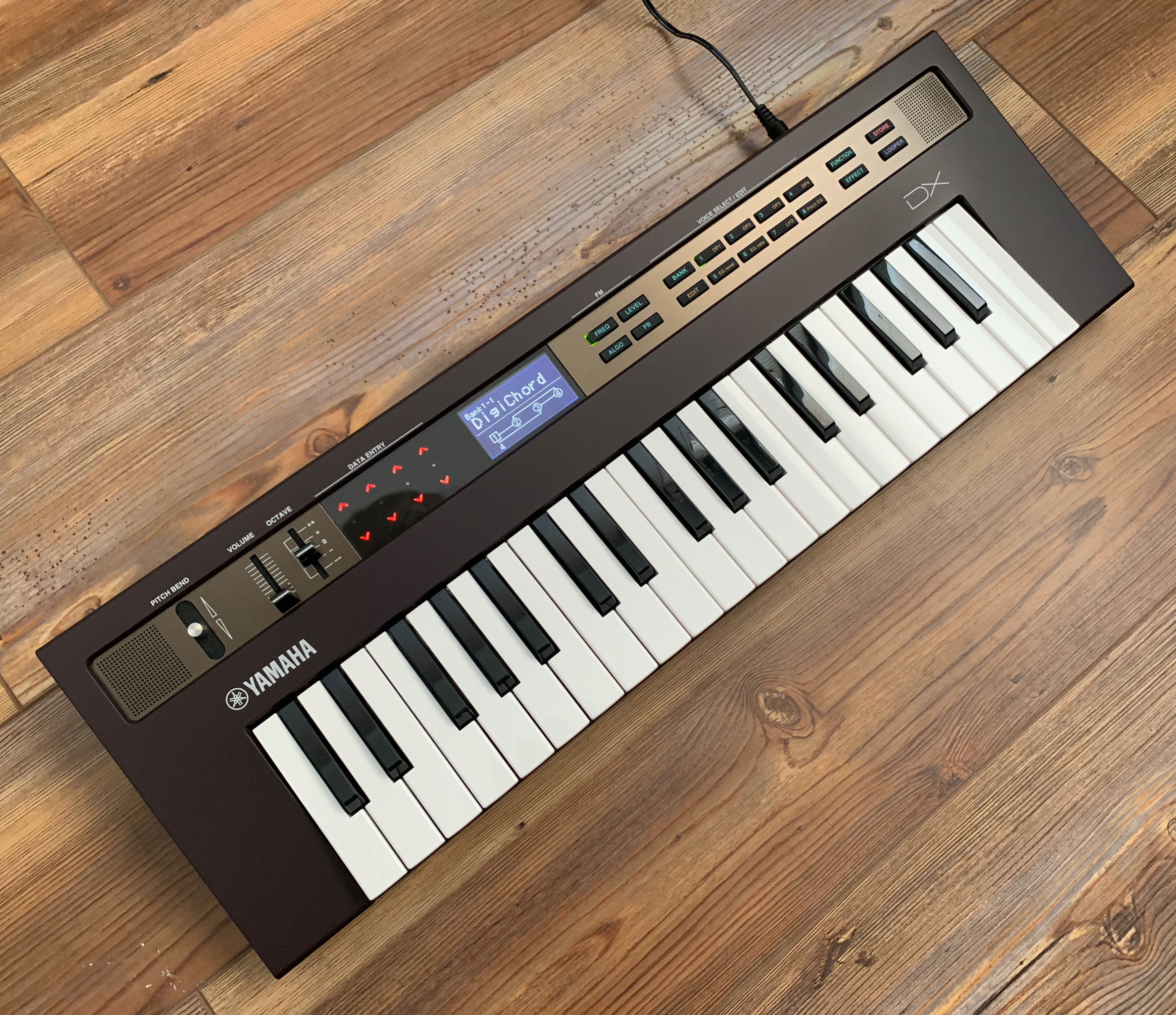 Yamaha Reface DX - Syntaur