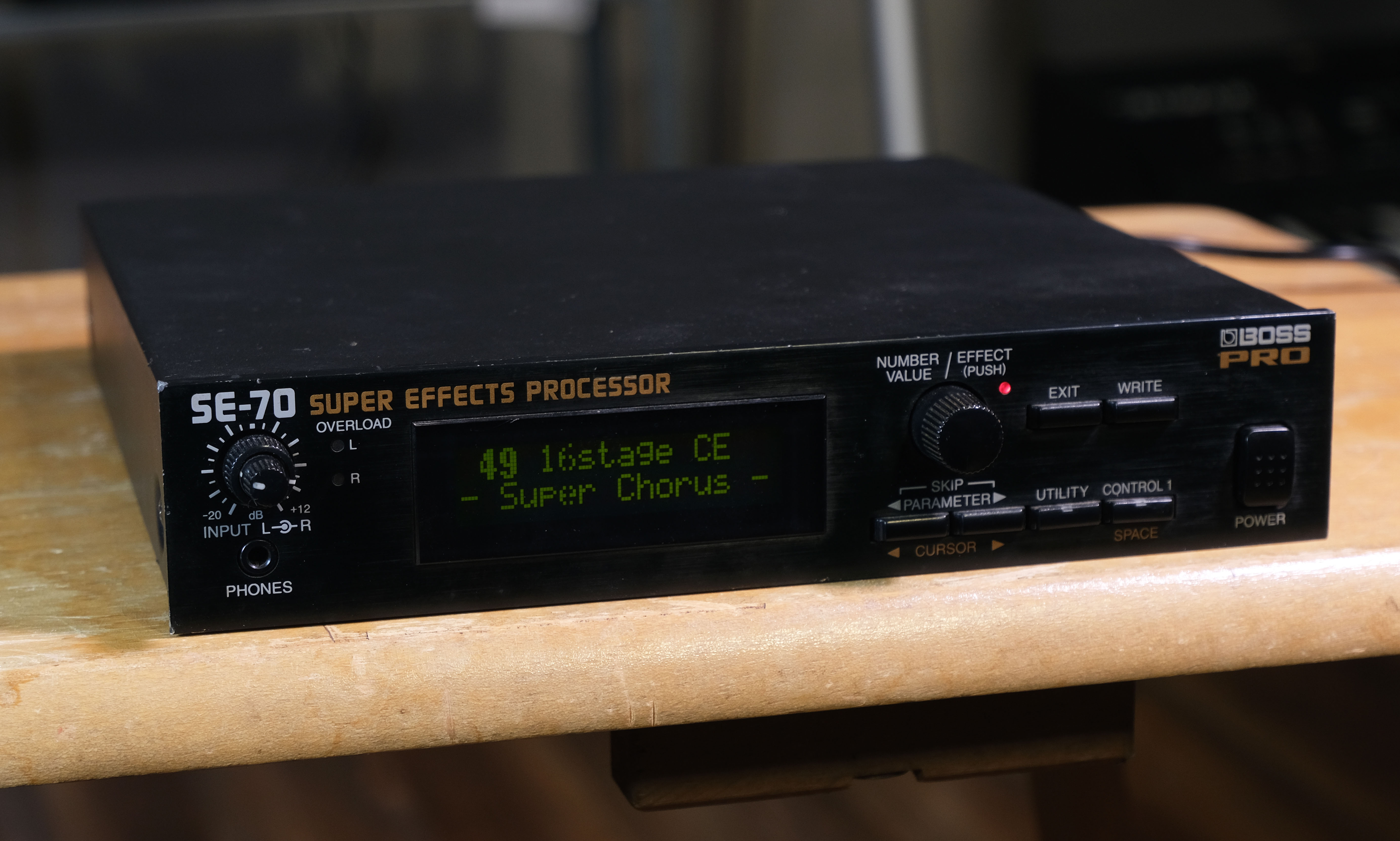 Boss SE-70 Super Effects Processor - Syntaur