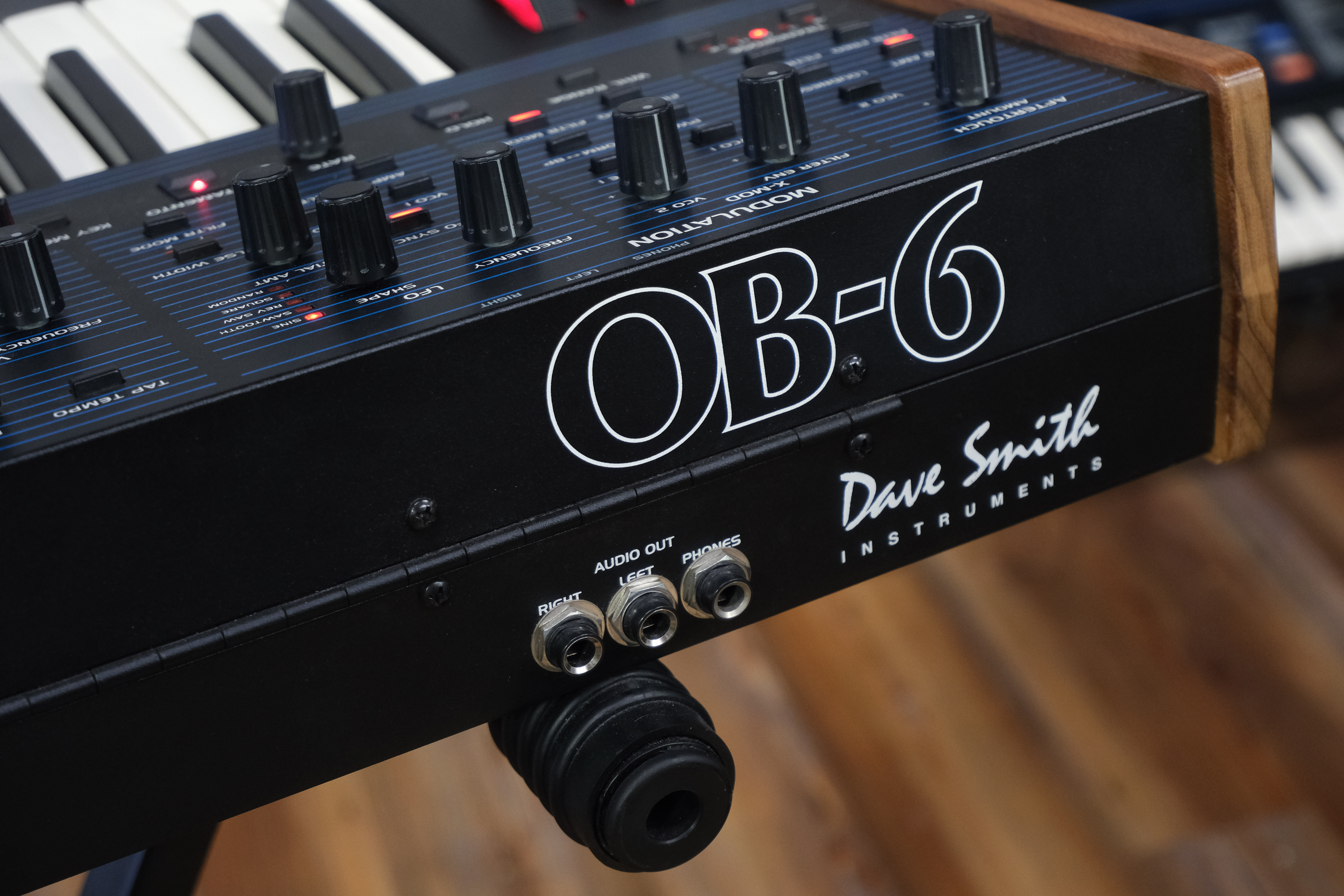 Dave Smith Instruments OB-6