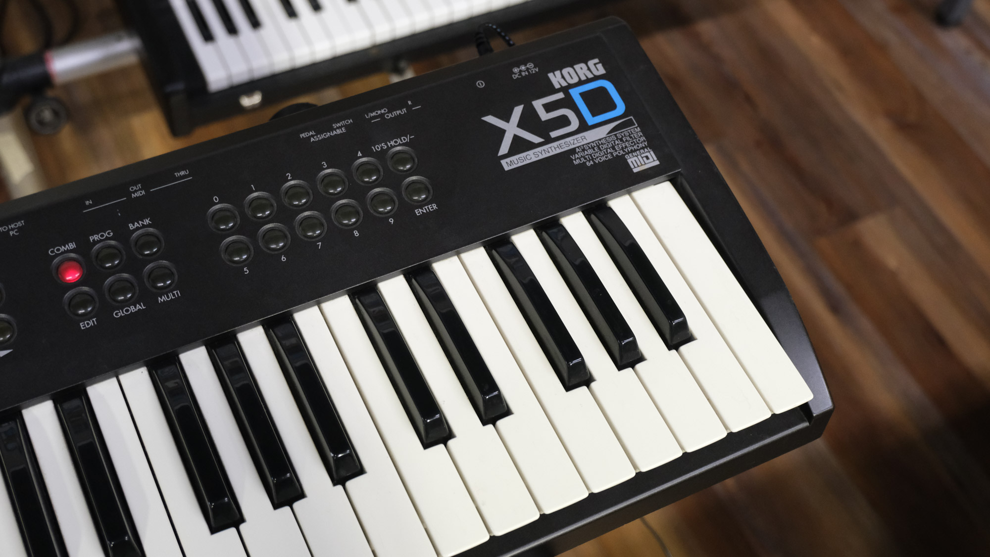 Korg X5D - Syntaur