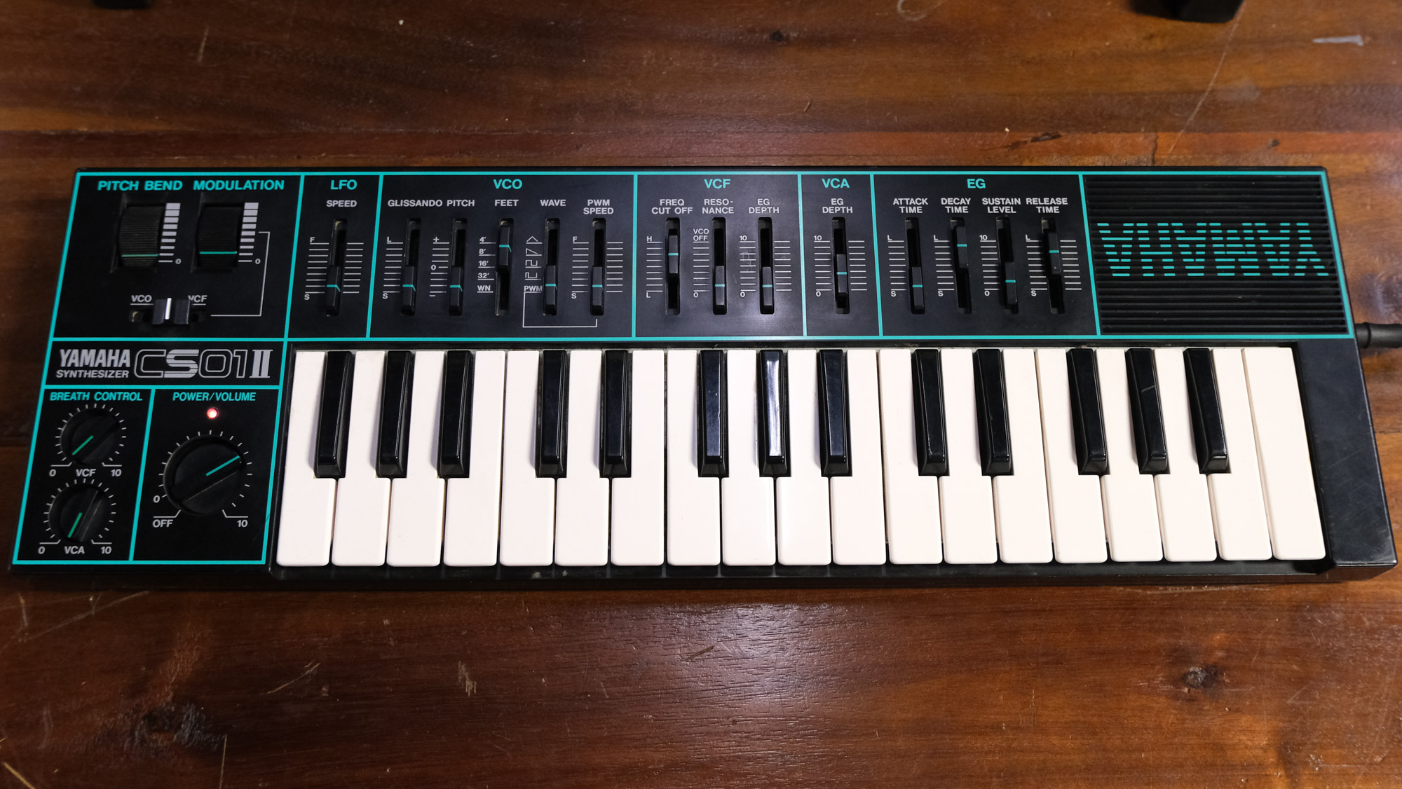 Yamaha CS01 II - Syntaur