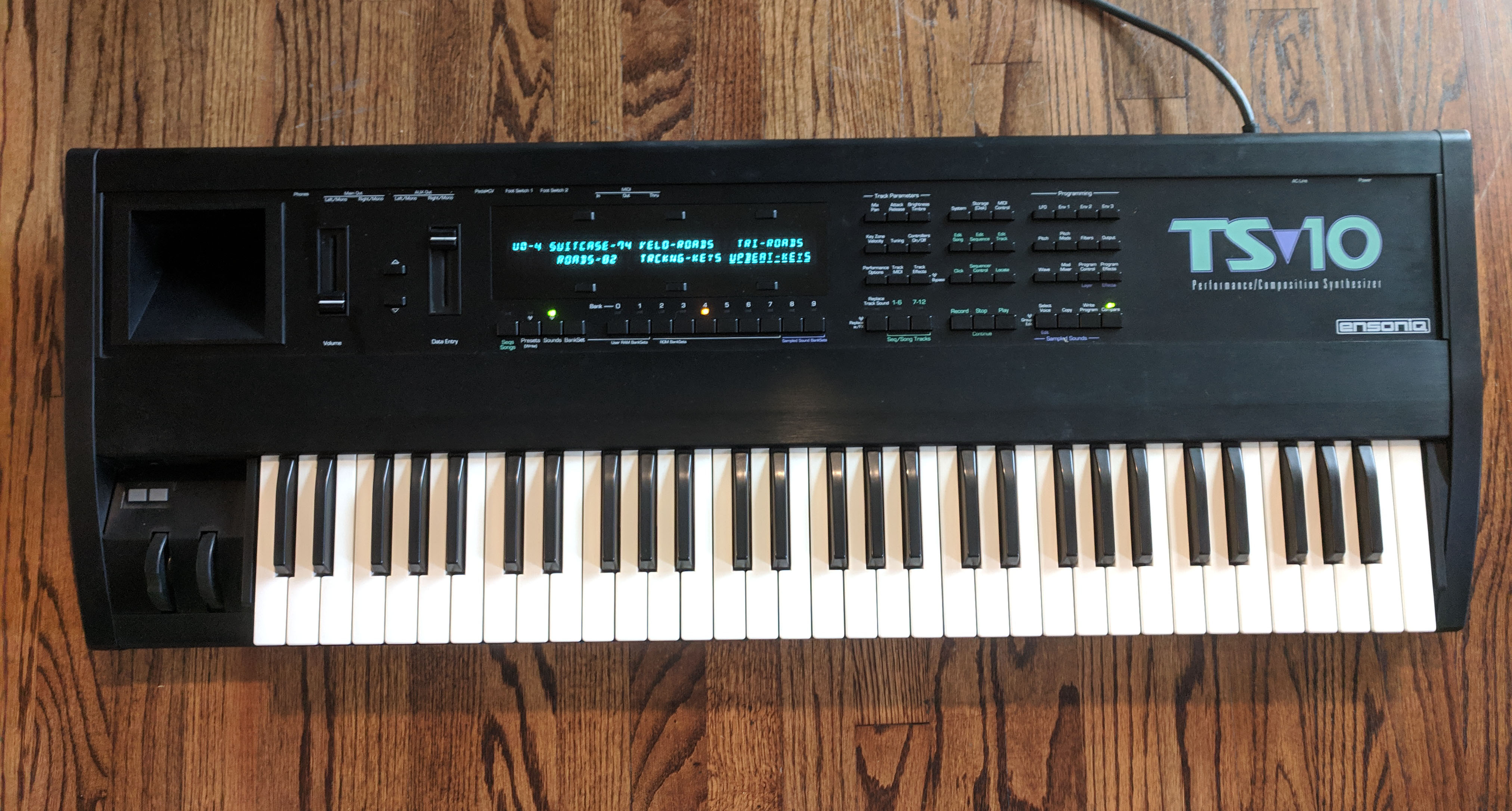 Ensoniq TS-10 photo gallery - Syntaur