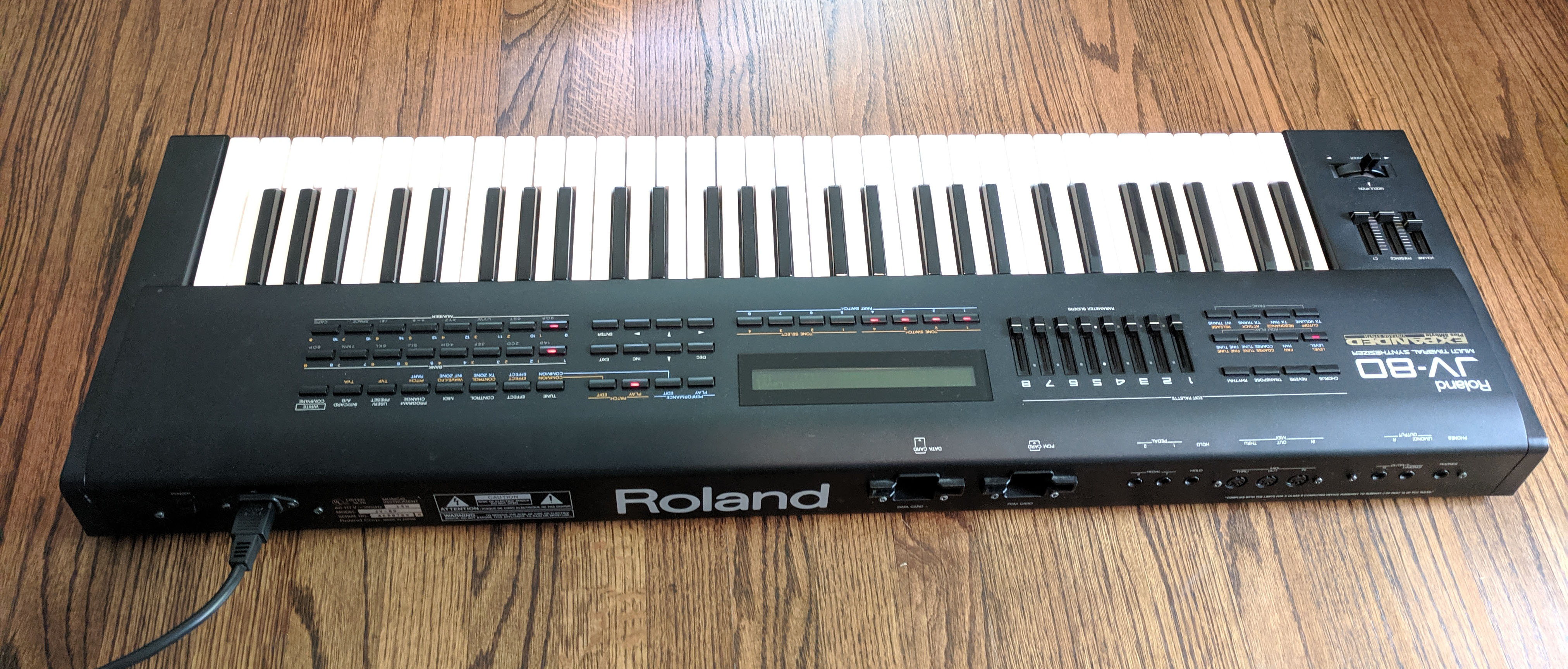 Roland JV-80