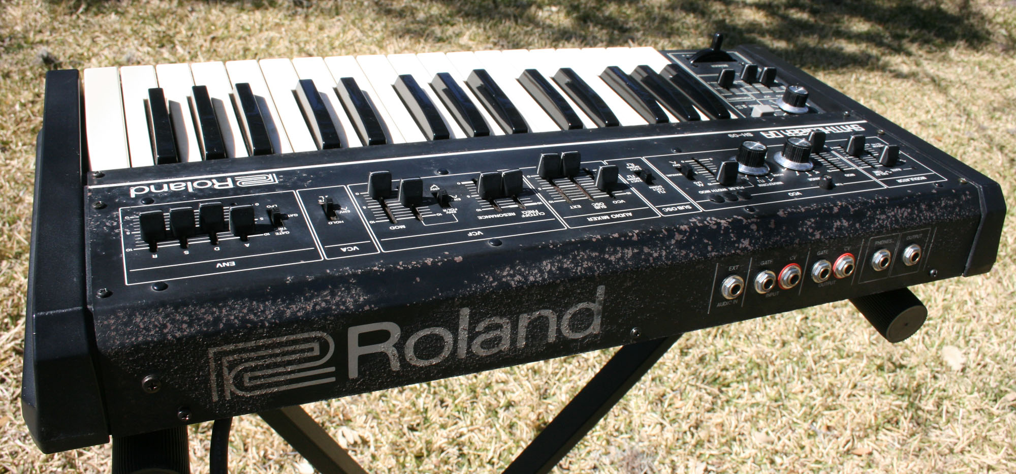 Roland SH-09