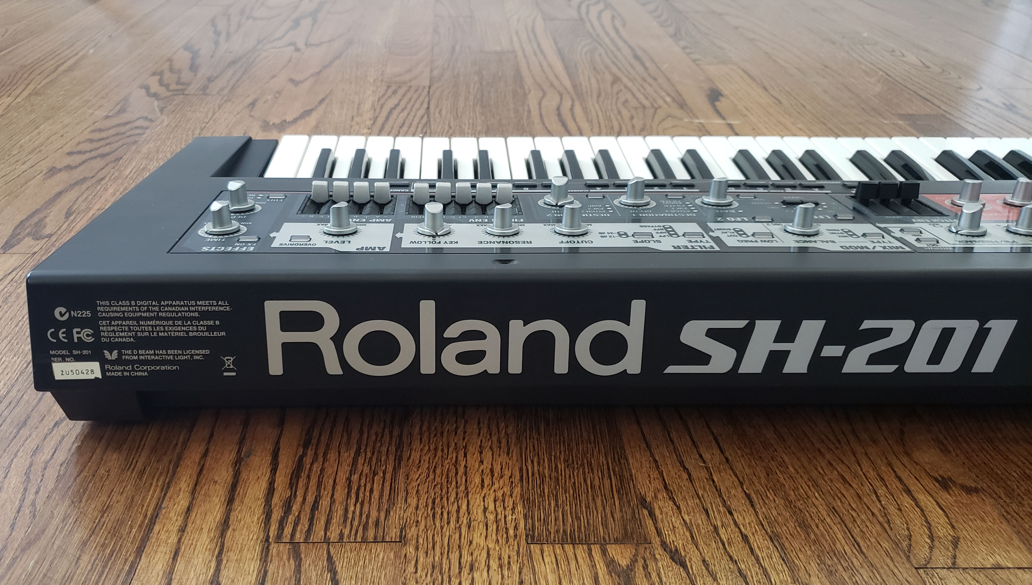 Roland SH-201