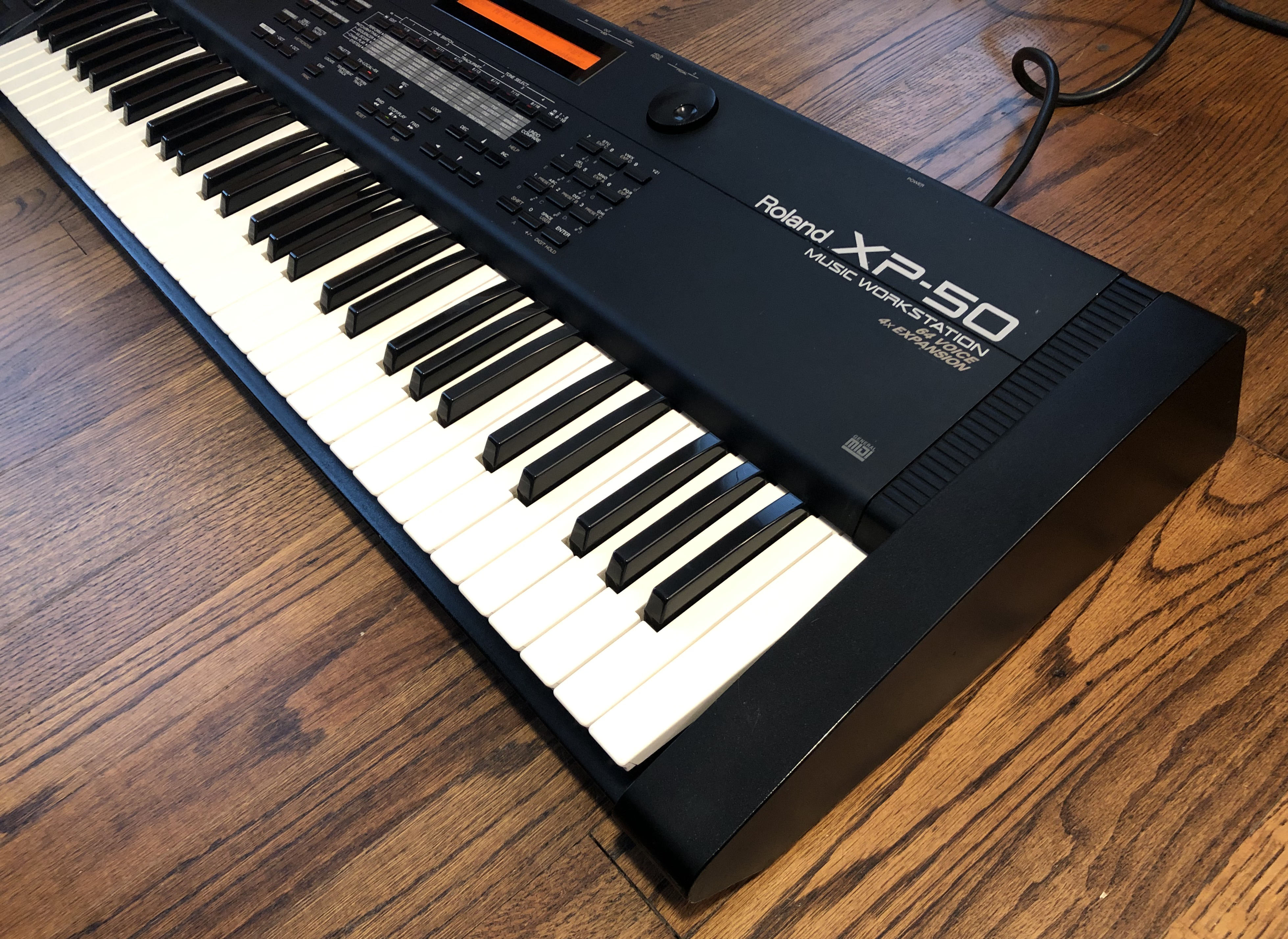 Roland XP-50 photo gallery - Syntaur