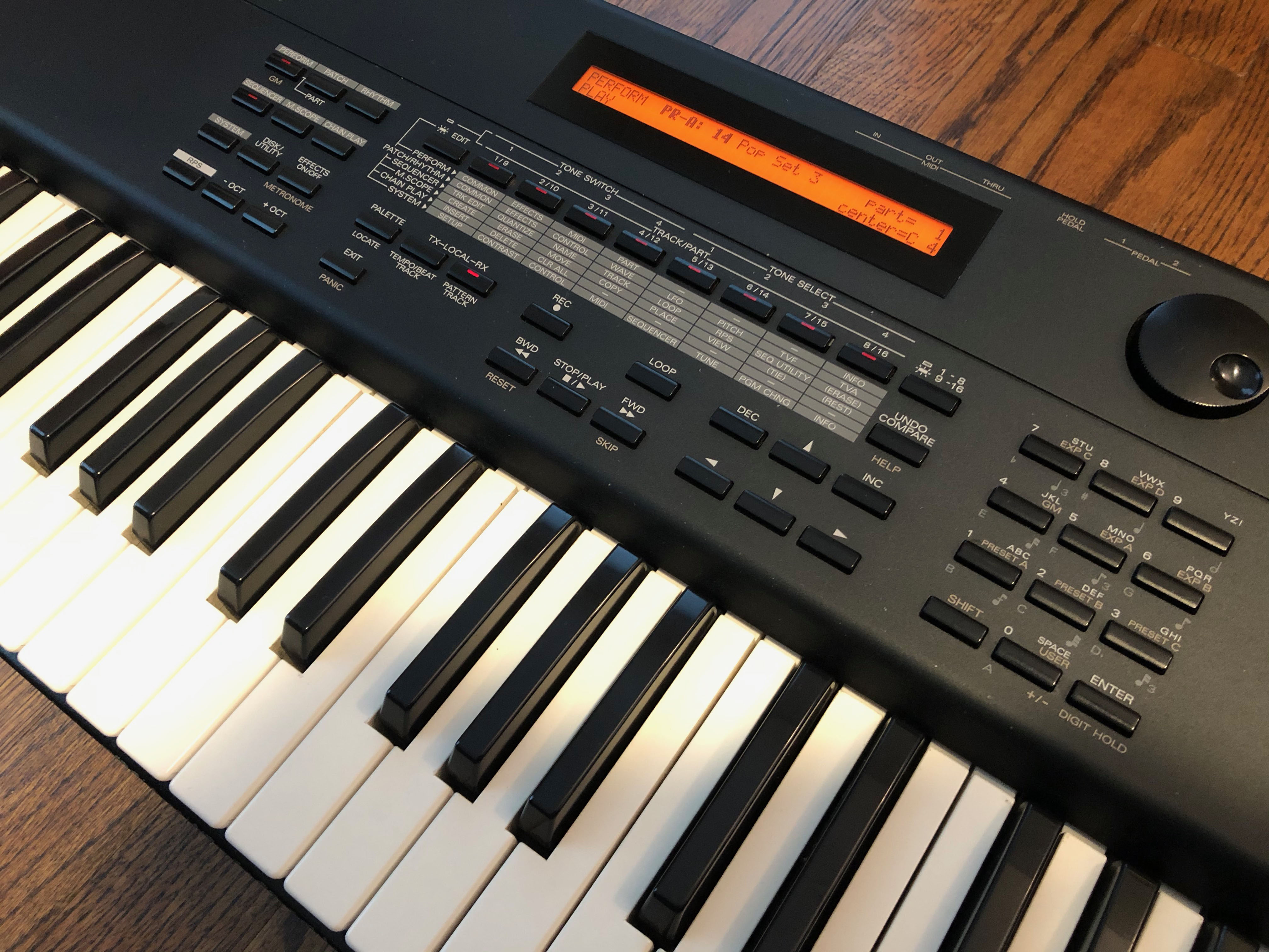 Roland XP-50 photo gallery - Syntaur