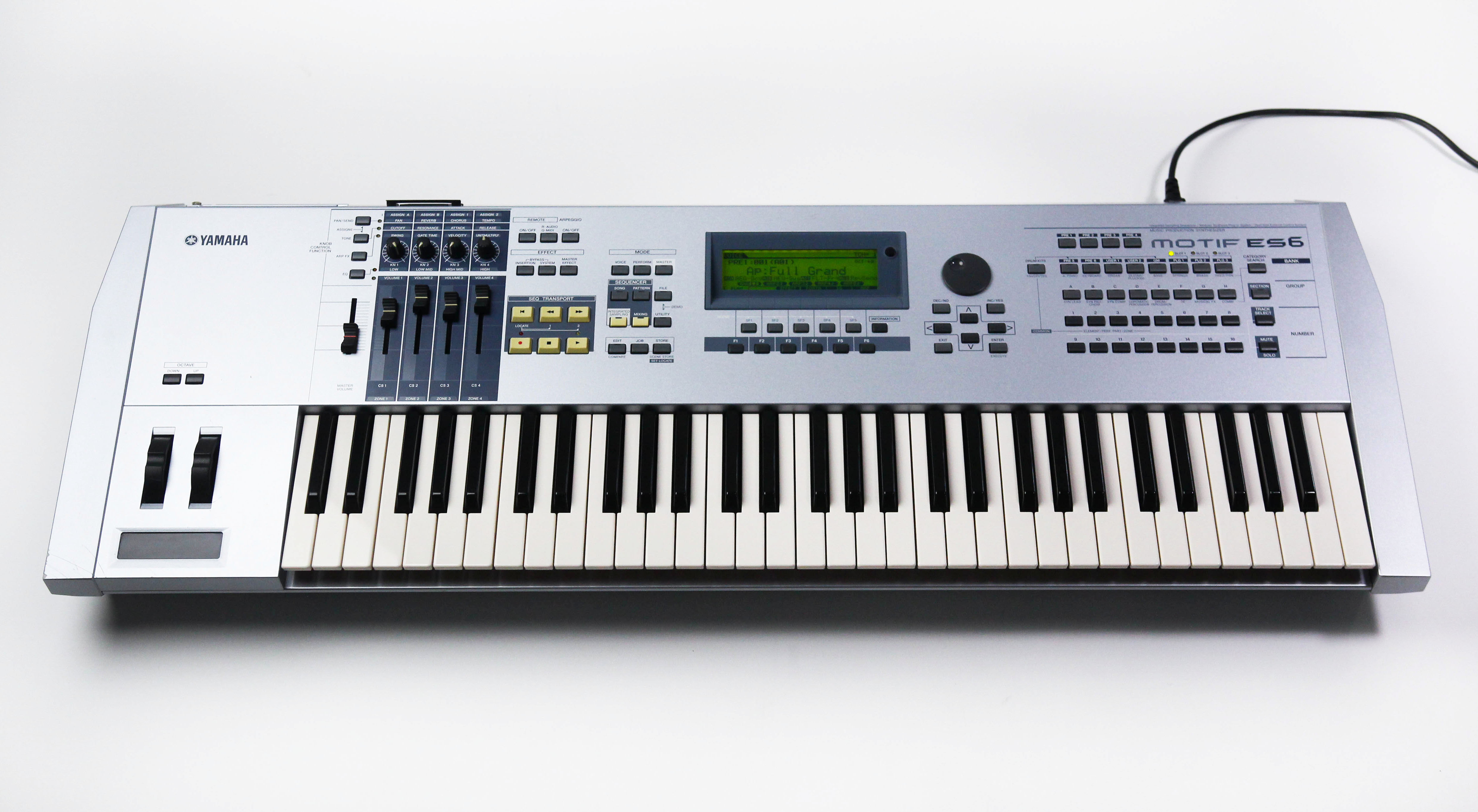 Yamaha Motif ES6 photo gallery Syntaur