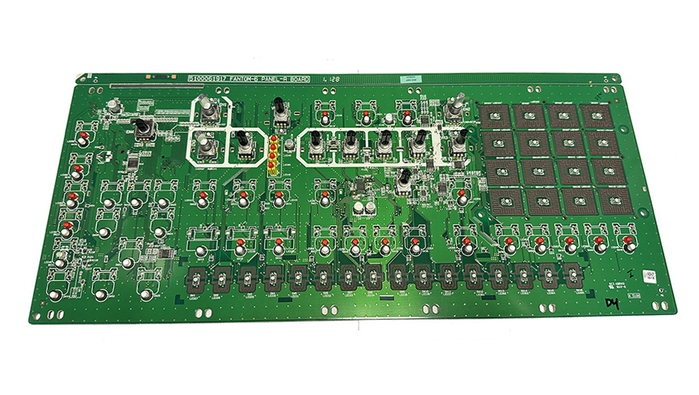 Panel board, right, Roland