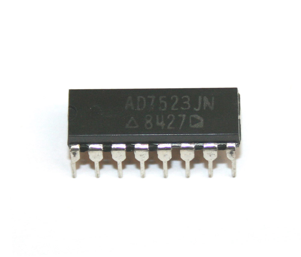 IC, AD7523 8-bit D/A converter