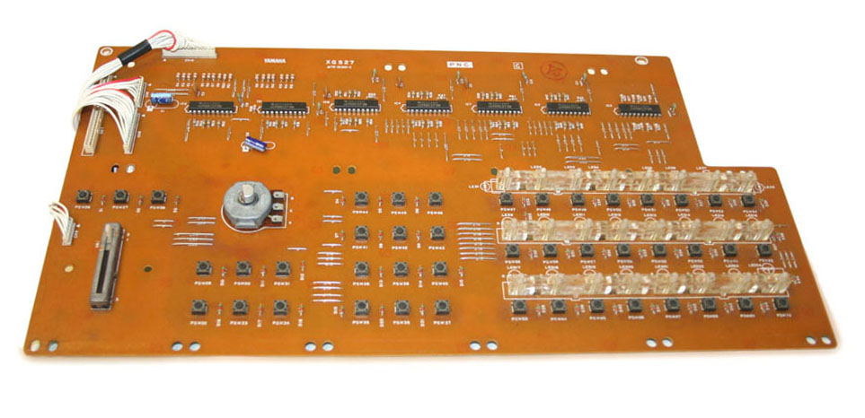 Panel board, right, Yamaha SY77