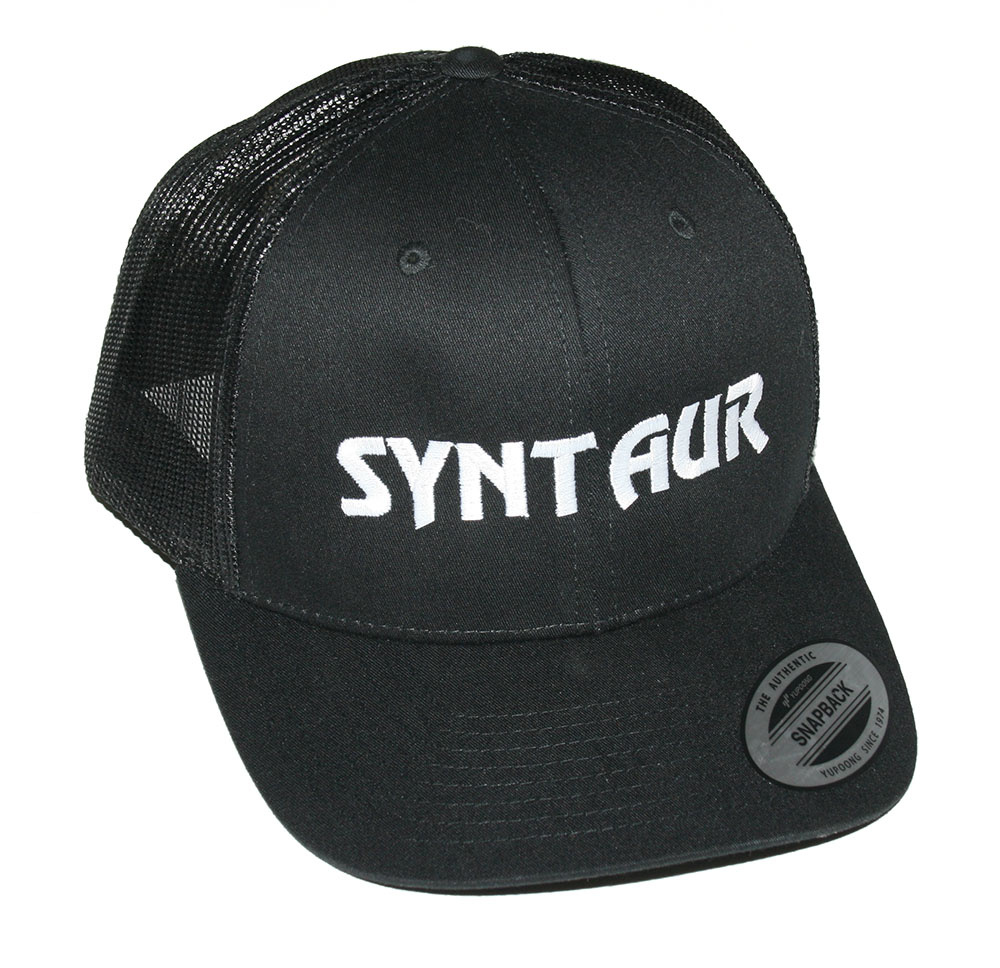 Black mesh cap with monogrammed SYNTAUR logo