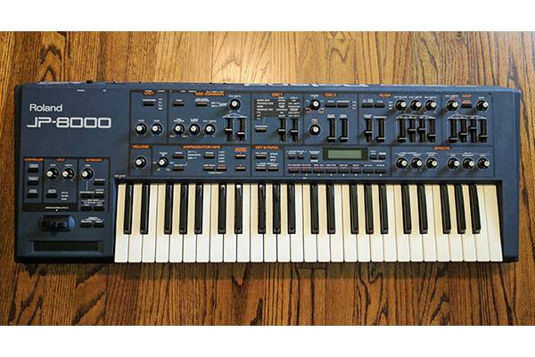 Roland JP-8000 - 鍵盤楽器