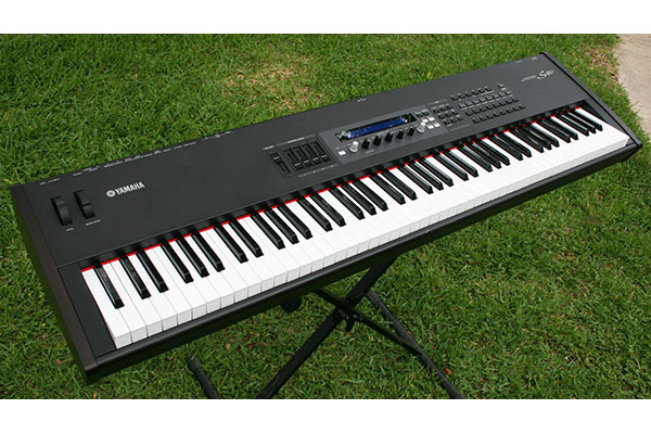 yamaha s80 keyboard