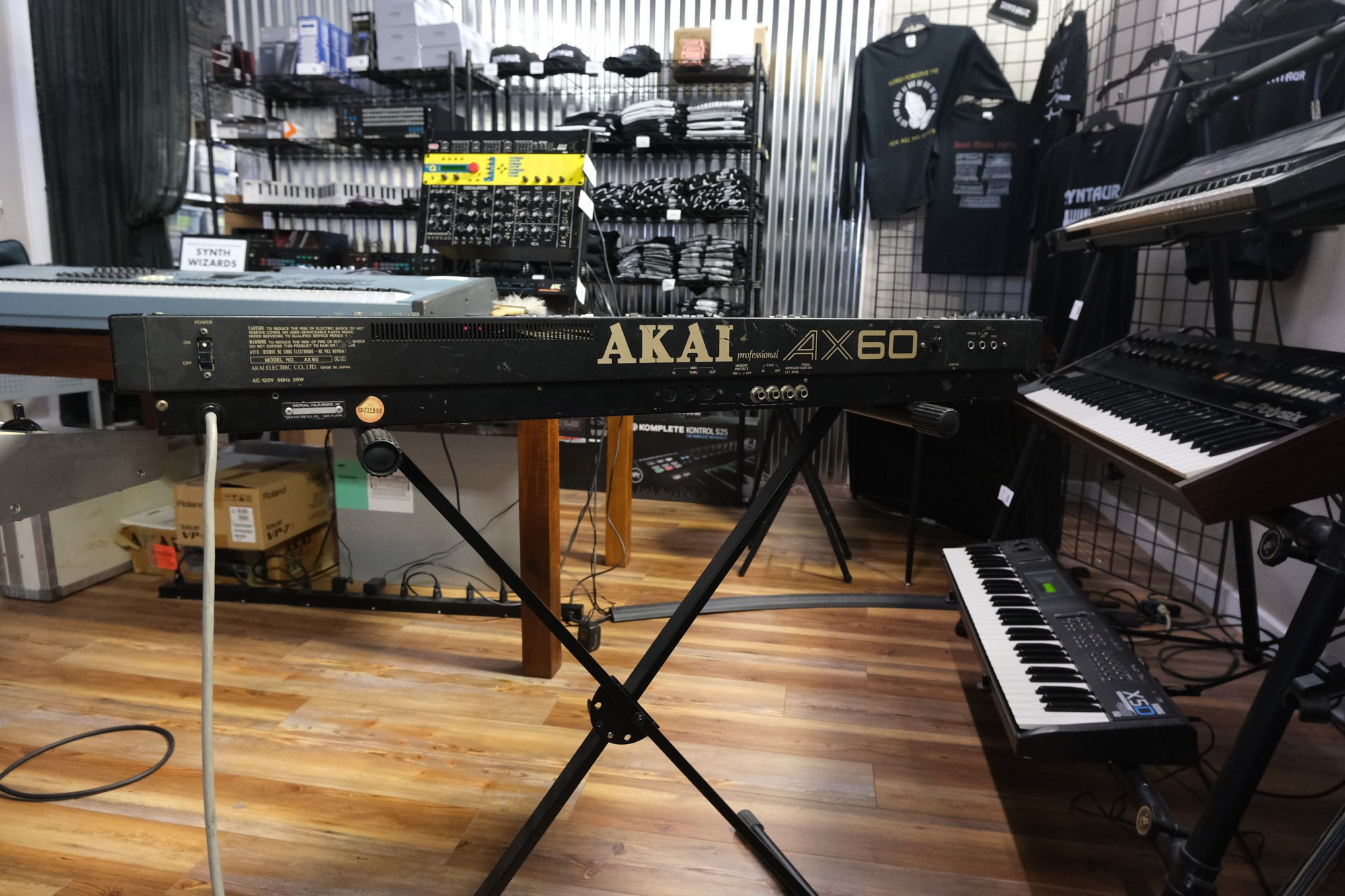 Akai AX60