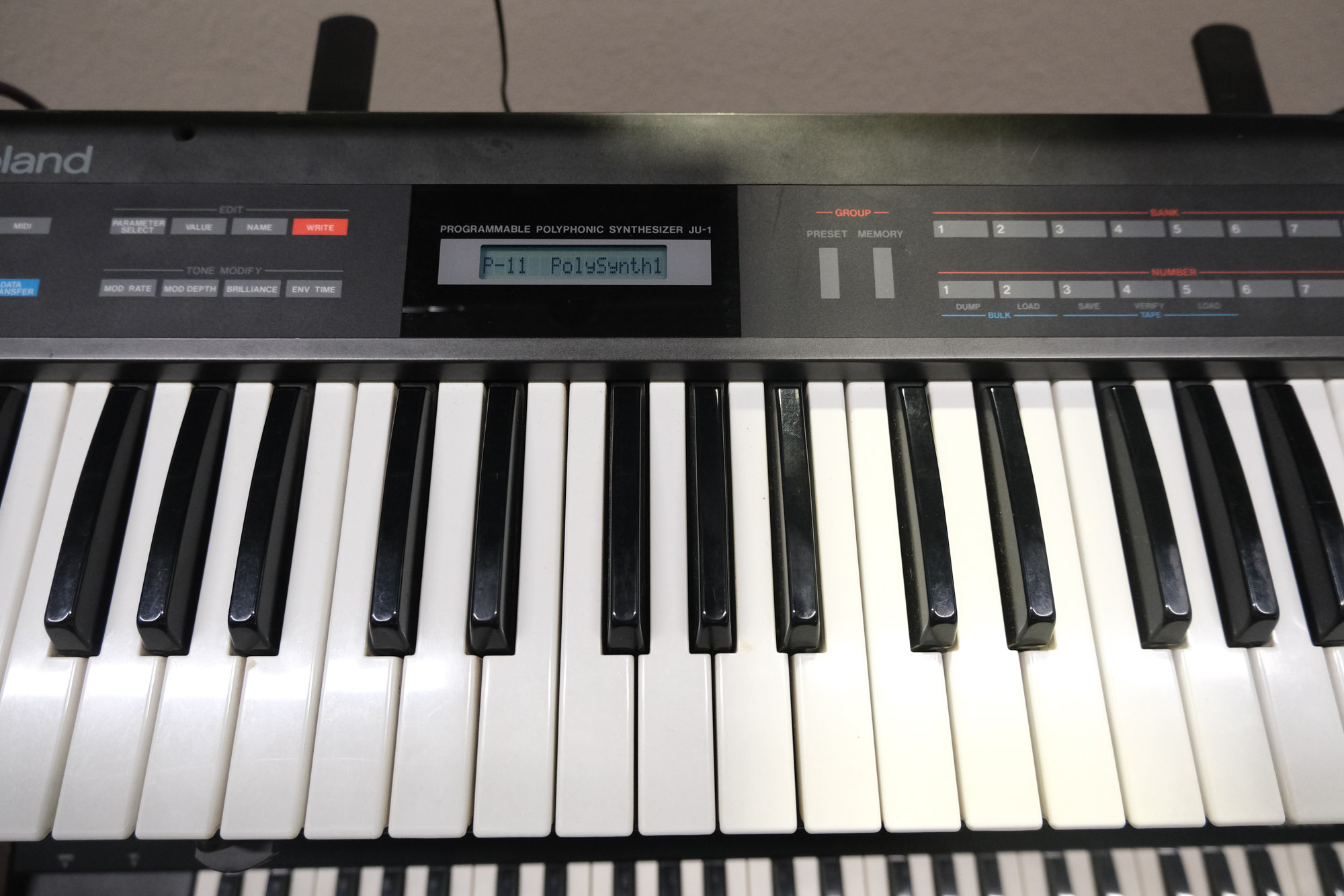 Roland Alpha Juno-1