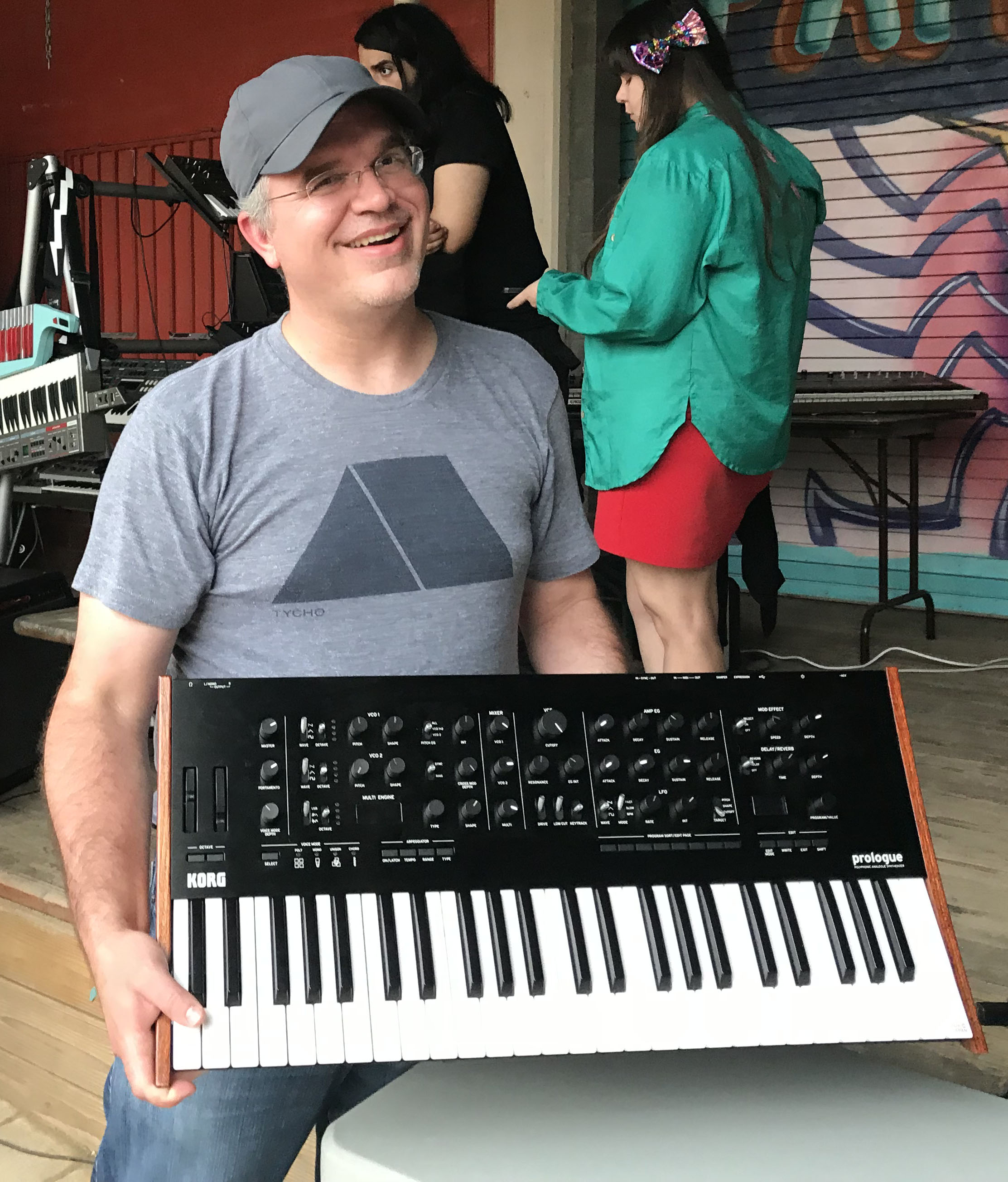 Synthomania 2018 Korg Prologue winner, with keyboard